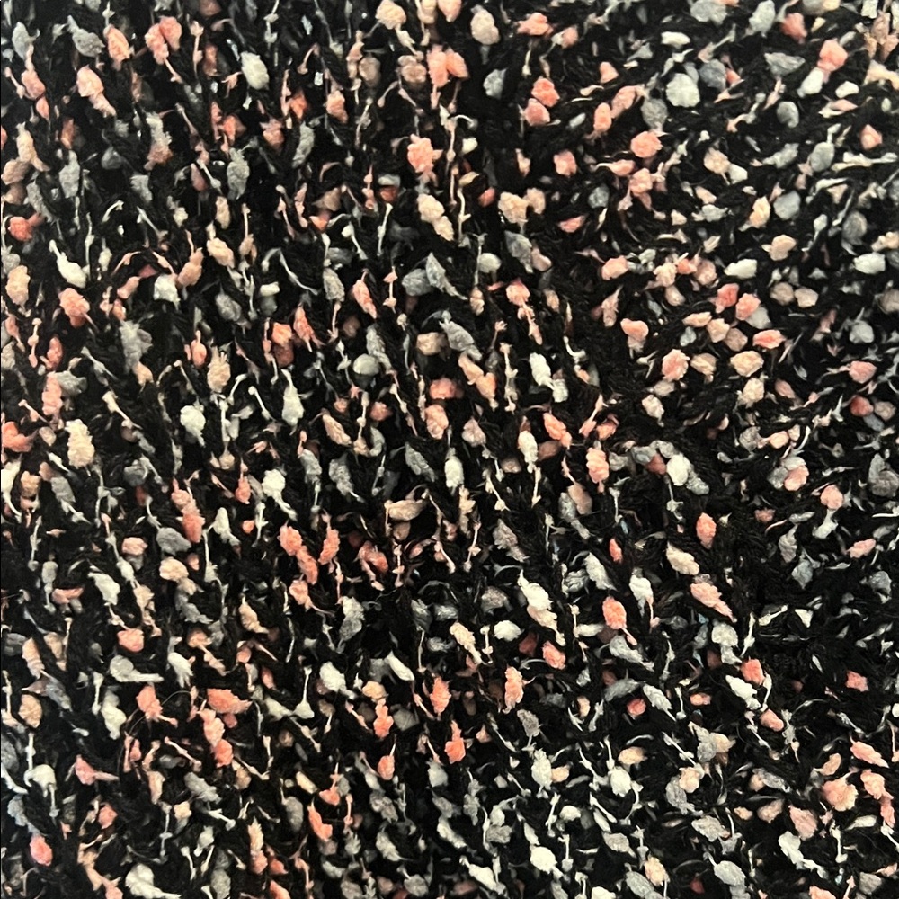 Forever 21 Black and Pink Knit Sweater - Picture 5 of 5